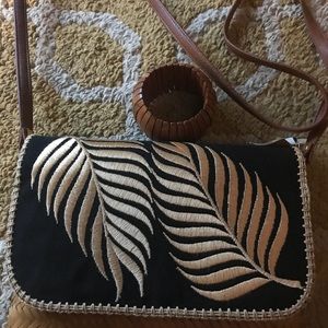 Straw Bag with wood bracelet